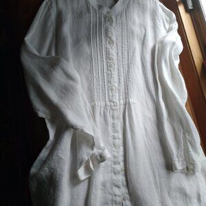 L.L.Bean 100% Linen Buttondown Tunic with Pintucking Bib Detail size L